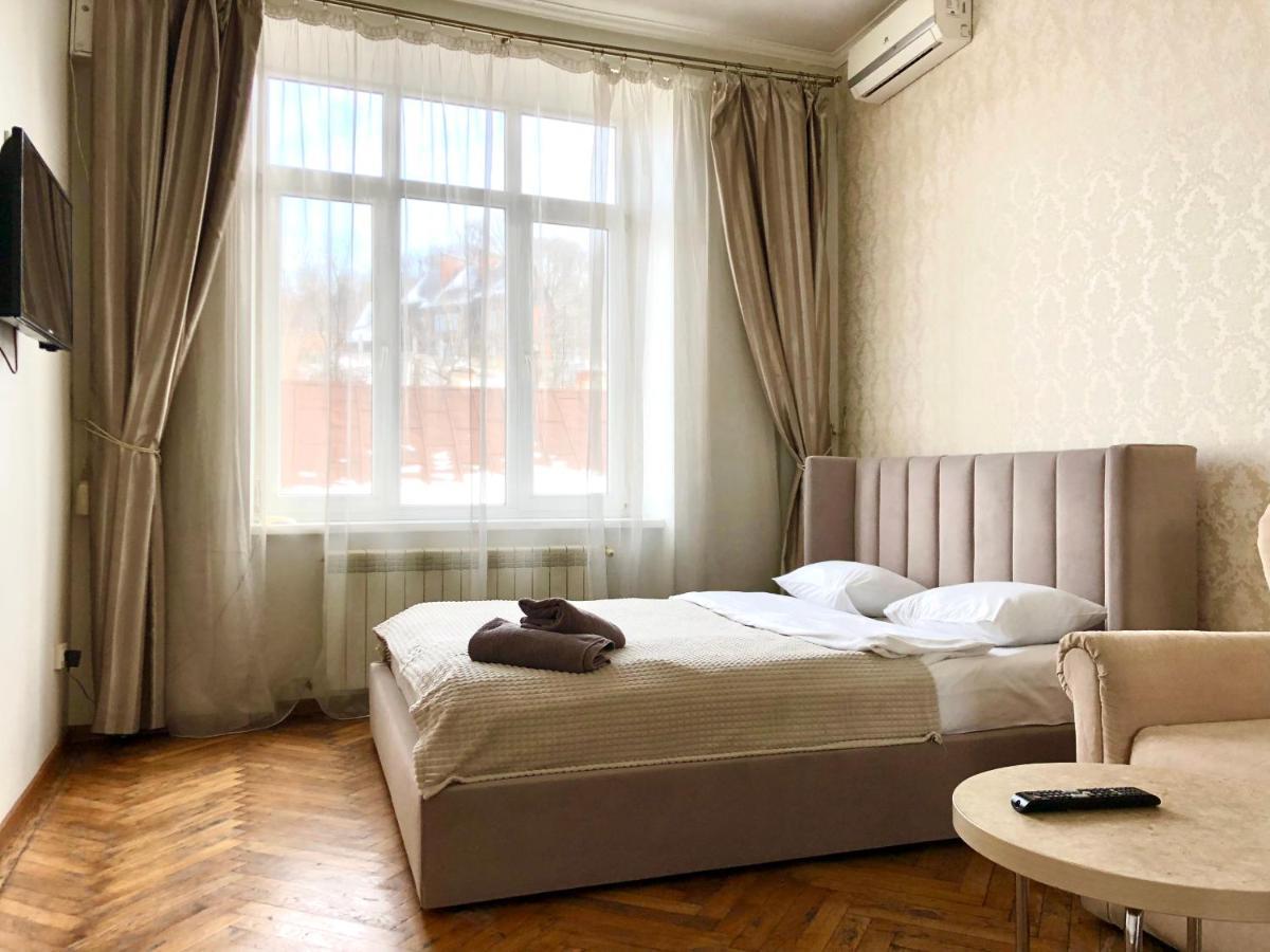 Romantic Apartments - Old Center Львов Экстерьер фото